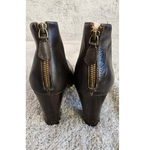 Land's End Rowe Back Zip Leather Stacked Heel Ankle Booties Women Size 7B Black - Picture 3 of 8